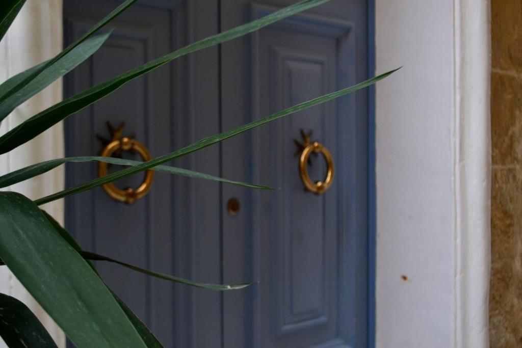 Sally Port City Pads Валета Екстериор снимка